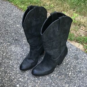 Black Cowgirl Boots